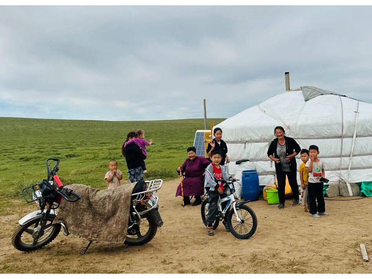 Visit nomad family
