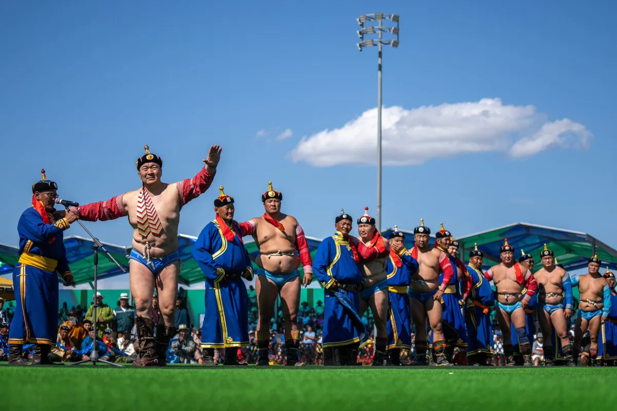 Mongolia wrestling