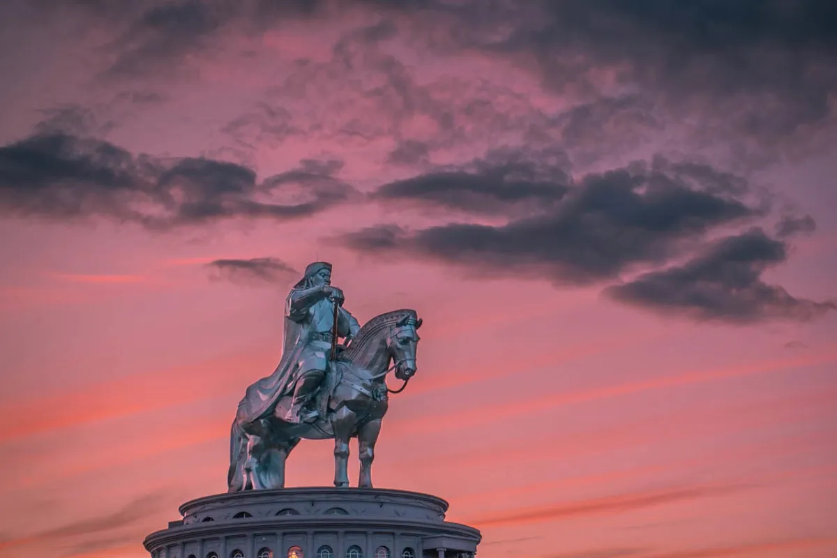 Chinggis Khaan grand statue